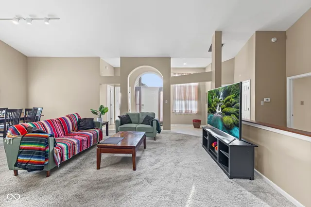 $365,900 | 14901 Windmill Drive, Carmel, IN 46033