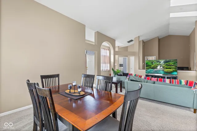 $365,900 | 14901 Windmill Drive, Carmel, IN 46033