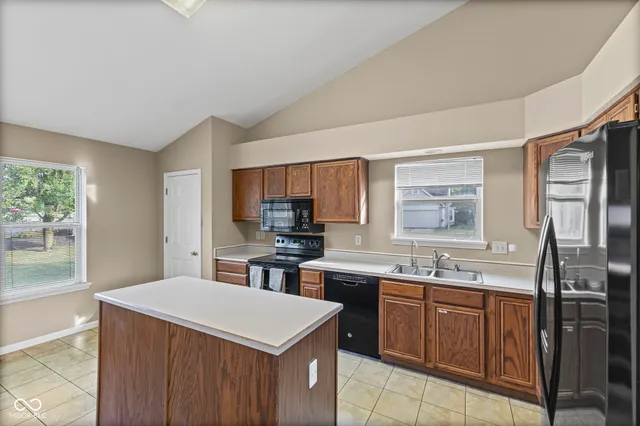 $365,900 | 14901 Windmill Drive, Carmel, IN 46033