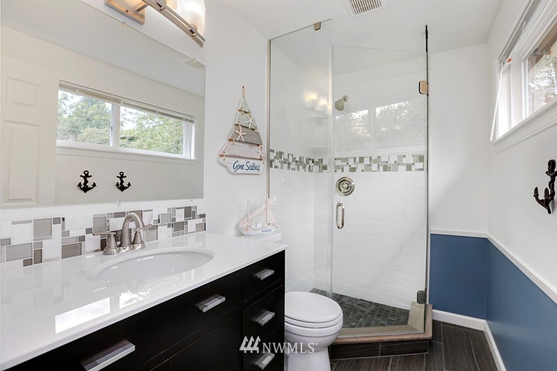 17640 86th Avenue Northeast Bothell, WA 98011 - Photo 18 of 24 Gallery Image 18