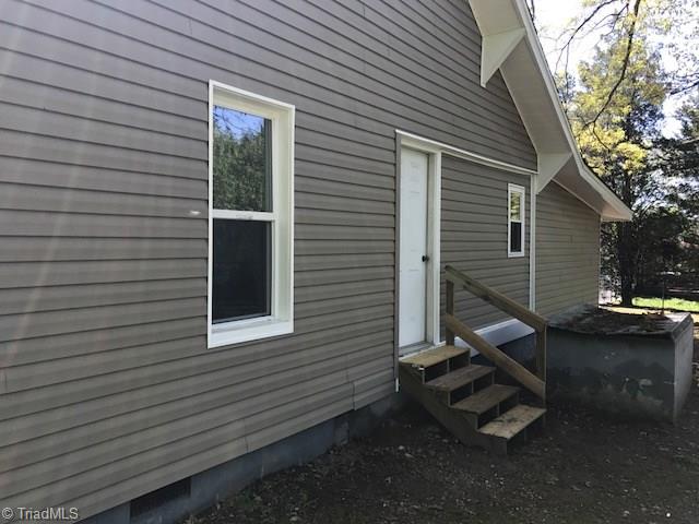 196 Tom Hedrick Road Thomasville, NC 27360 - Photo 2 of 22 Gallery Image 2