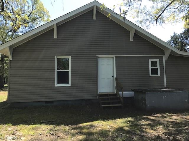 196 Tom Hedrick Road Thomasville, NC 27360 - Photo 3 of 22 Gallery Image 3