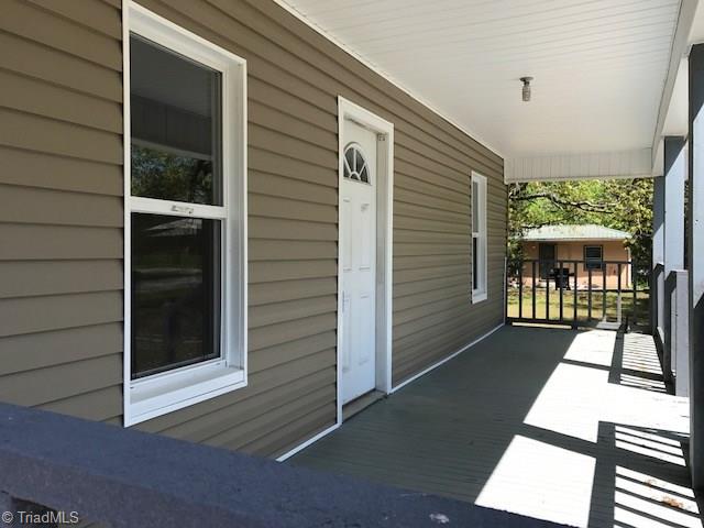 196 Tom Hedrick Road Thomasville, NC 27360 - Photo 7 of 22 Gallery Image 7