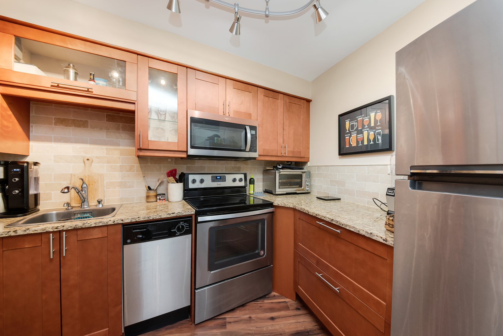 300 North State Street, Unit 5130 Chicago, IL 60654 - Photo 2 of 11