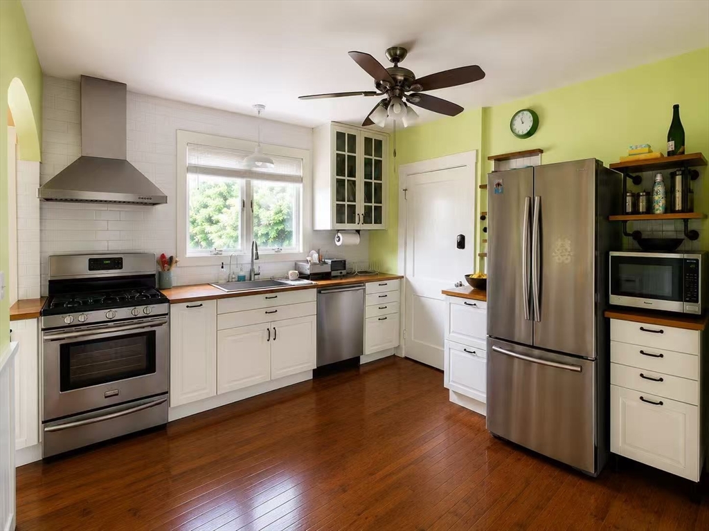 30 Crescent Road, Unit 30 Belmont, MA 02478 - Photo 6 of 17