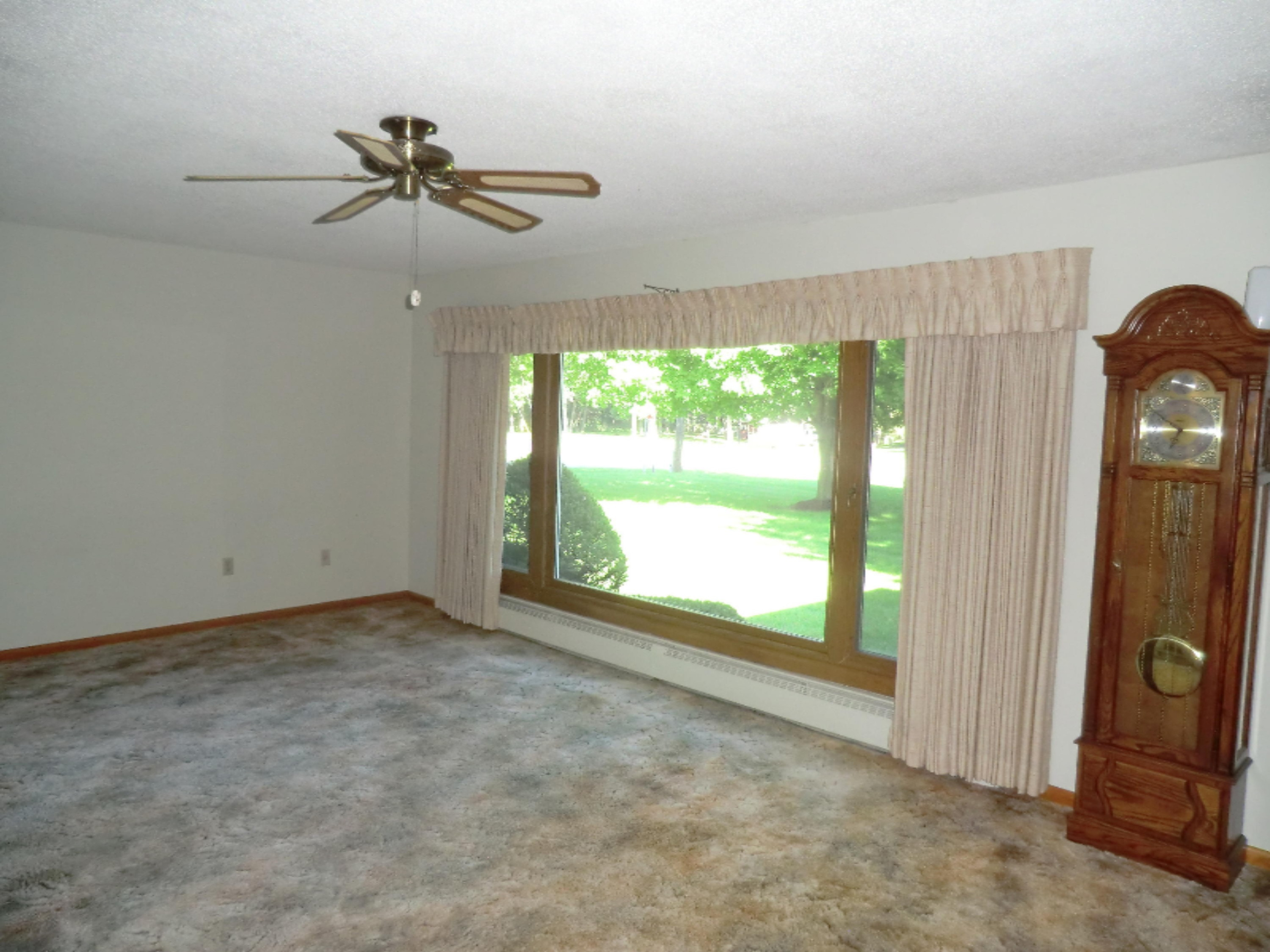 142 West Chicago Road Coldwater, MI 49036 - Photo 3 of 23 CIMG6608
