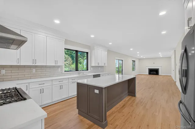 $1,600,000 | 4 Adson Way, Somers, NY 10541