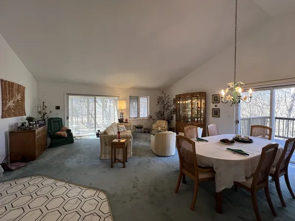 $200,000 | 466 44th Ave Court, Unit 17, East Moline, IL 61244