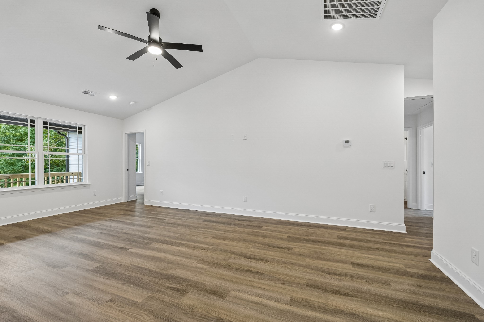 302 Dusty Road Dickson, TN 37055 - Photo 5 of 19 Gallery Image 5