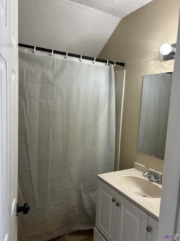 $1,600 | 15550 Riverdale Avenue East, Baton Rouge, LA 70816