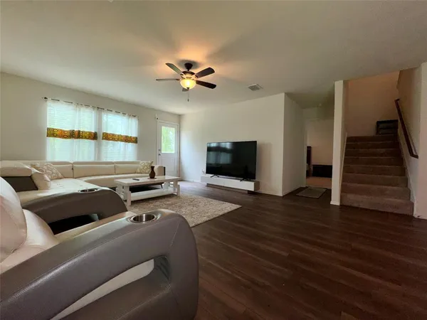 $2,000 | 4032 Renee Drive, Dallas, TX 75227