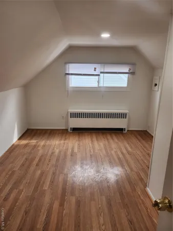 $1,900 | 806 Oliver Avenue, Unit 2, Westbury, NY 11590