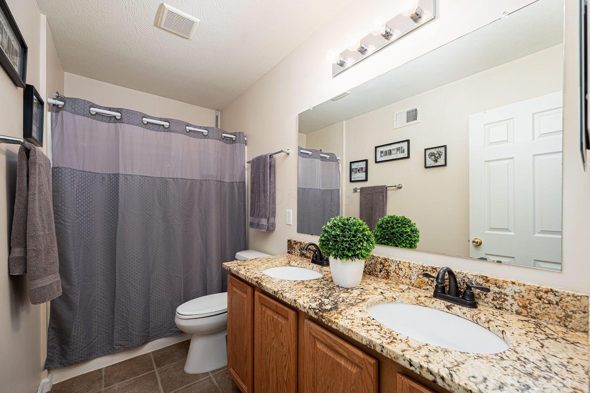 2577 Ridgeway Avenue Lancaster, OH 43130 - Photo 37 of 68 Full Bath 2nd Level