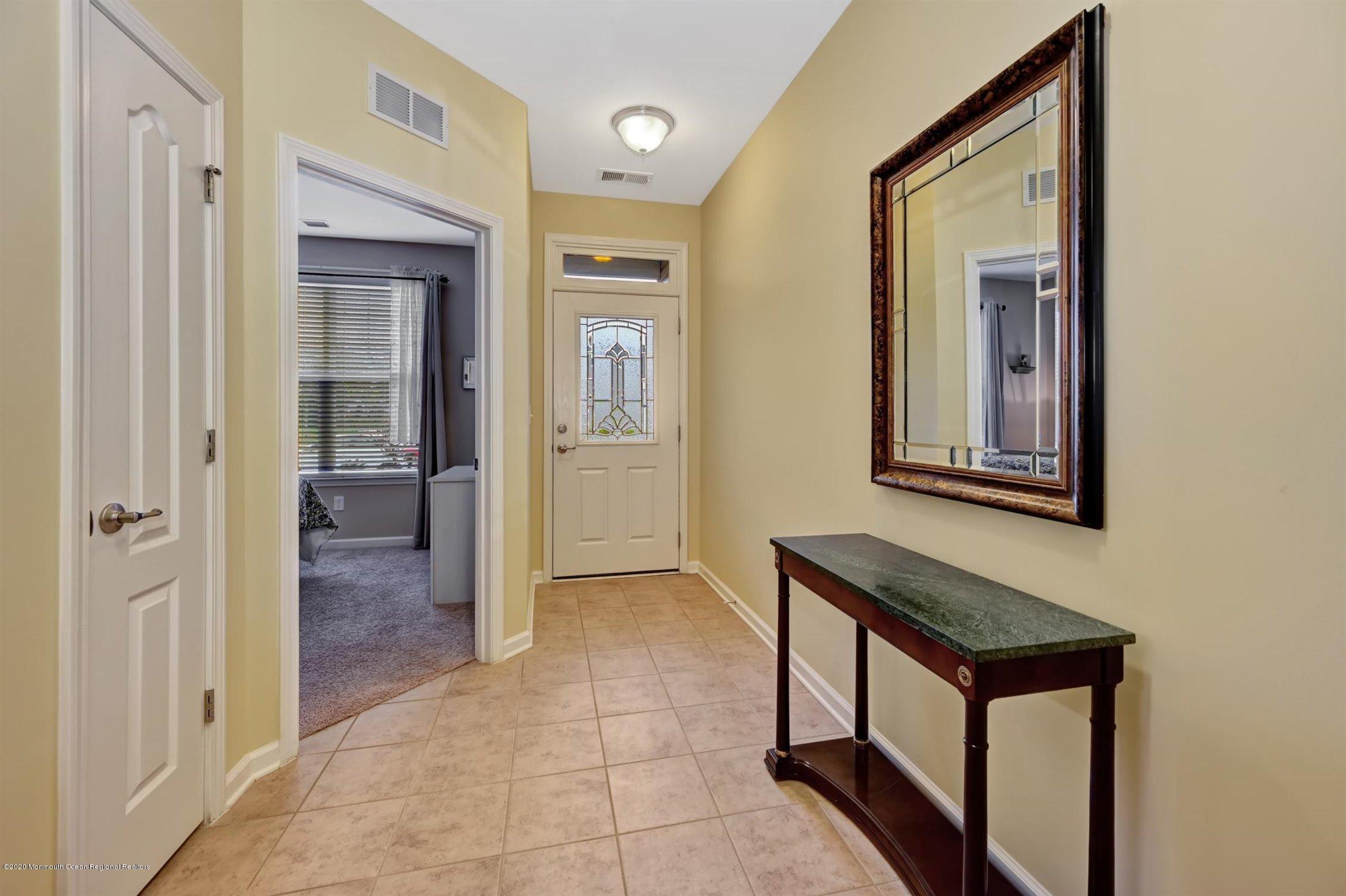 24 Denerail Road Manalapan, NJ 07726 - Photo 22 of 52 22-Foyer