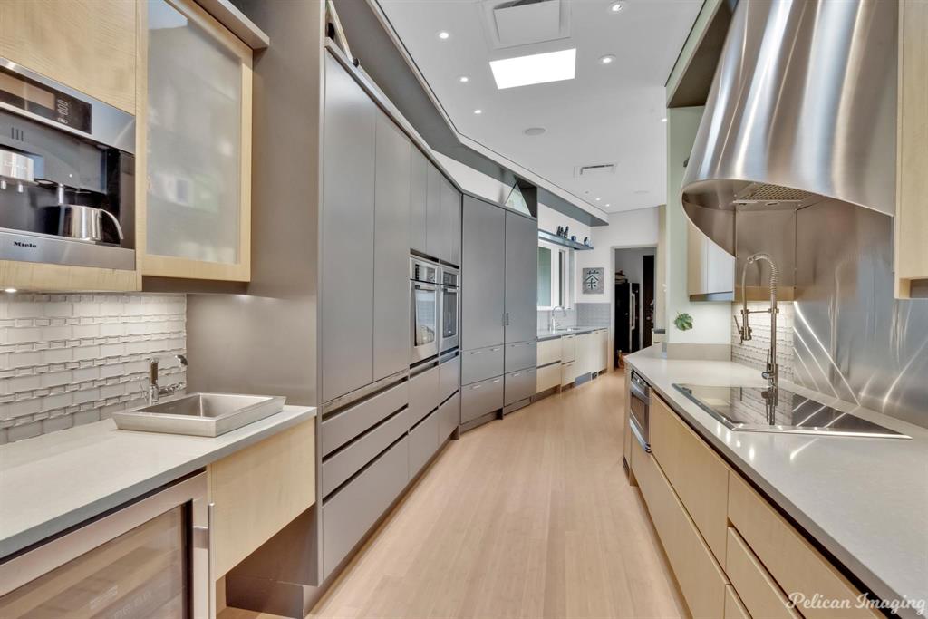 613 Moore Road Elm Grove, LA 71051 - Photo 12 of 39 Kitchen with top of the line appliances