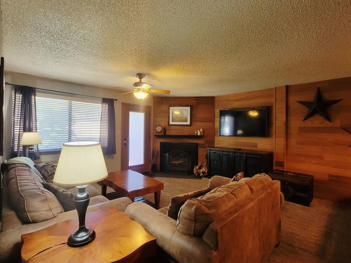 407 South Vasels Road, Unit 17 Brian Head, UT 84719 - Photo 1 of 49 Main Picure