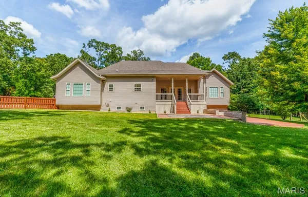 $689,900 | 24473 B Remington Lane, Lebanon, MO 65536