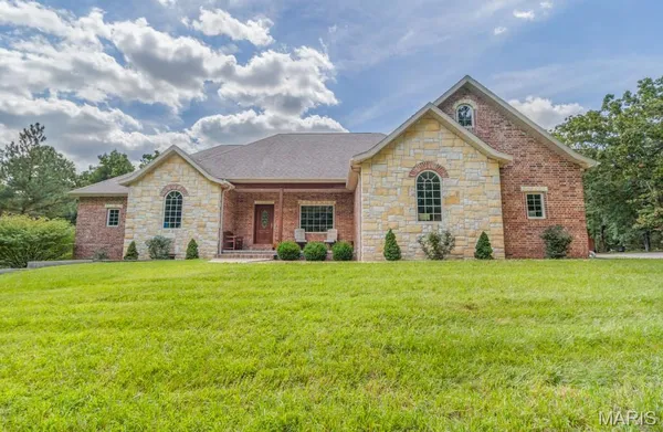 $689,900 | 24473 B Remington Lane, Lebanon, MO 65536