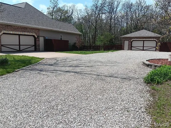 $689,900 | 24473 B Remington Lane, Lebanon, MO 65536