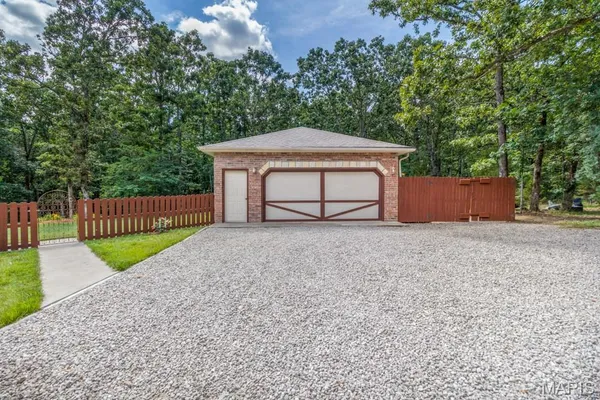 $689,900 | 24473 B Remington Lane, Lebanon, MO 65536