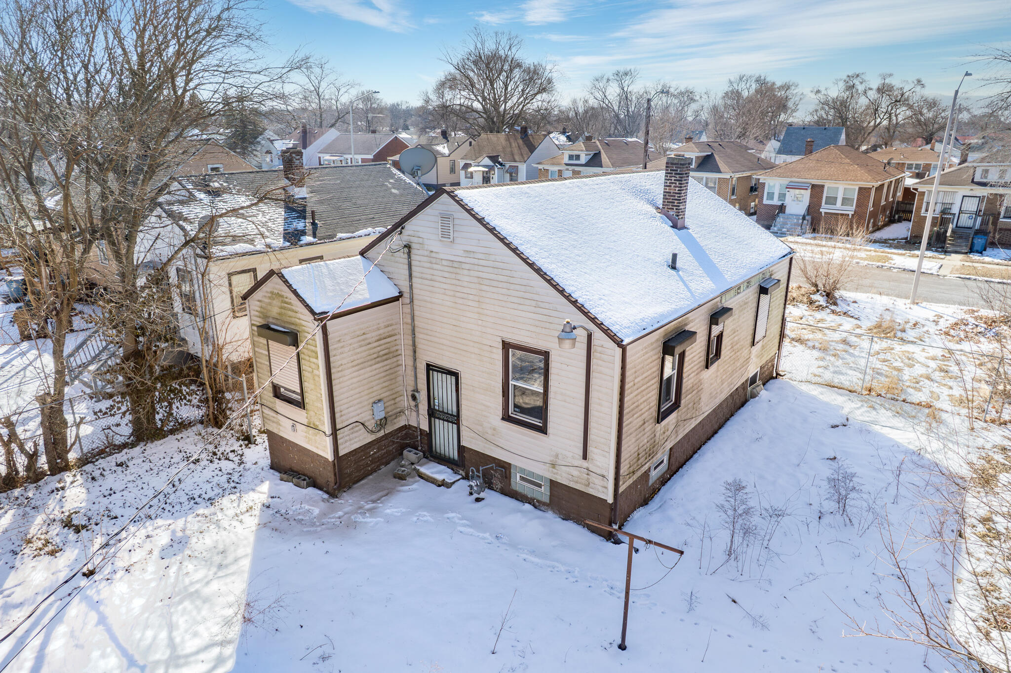 1707 Ellsworth Street Gary, IN 46404 - Photo 3 of 24 2048x1364