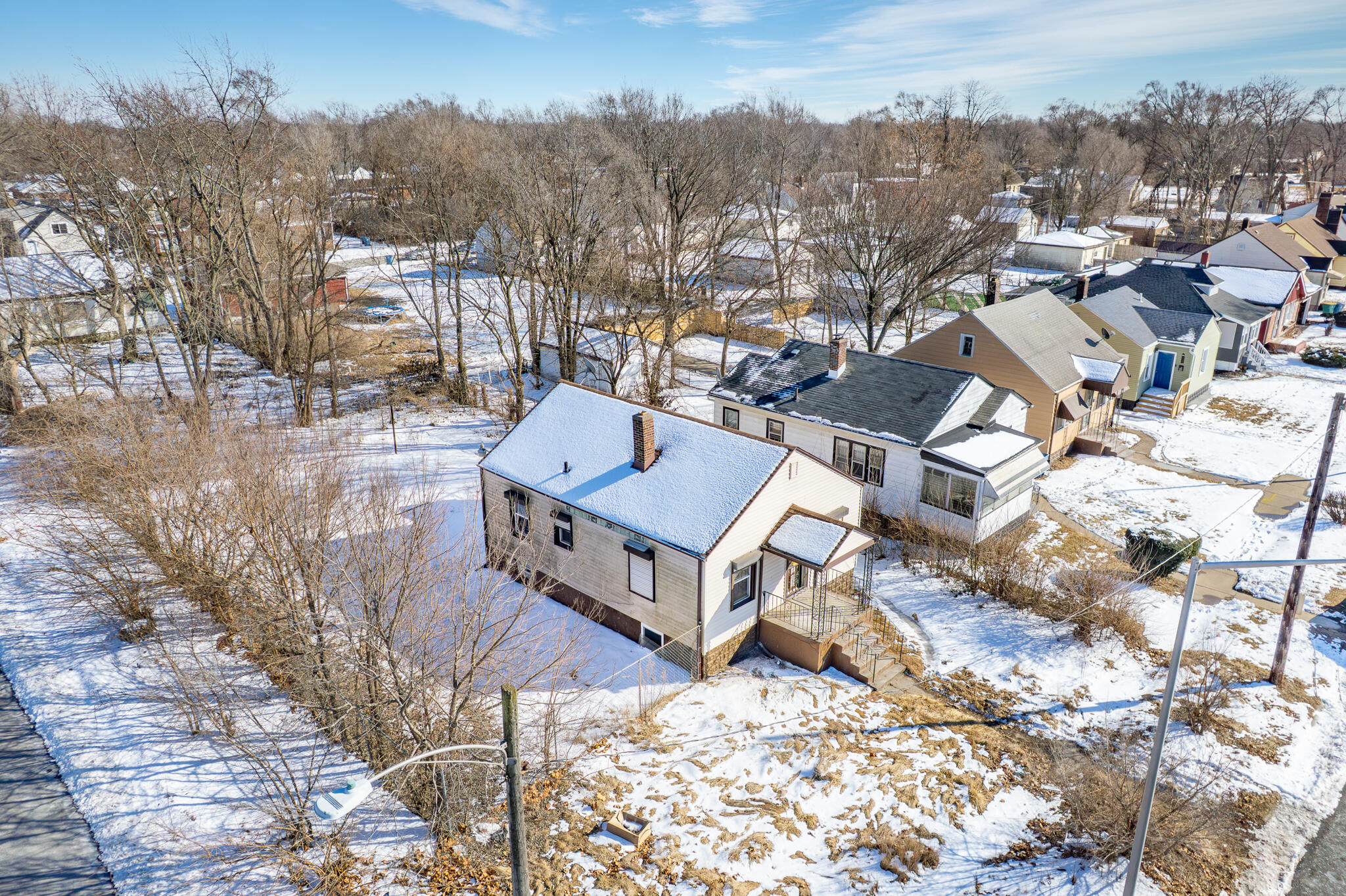 1707 Ellsworth Street Gary, IN 46404 - Photo 4 of 24 2048x1364