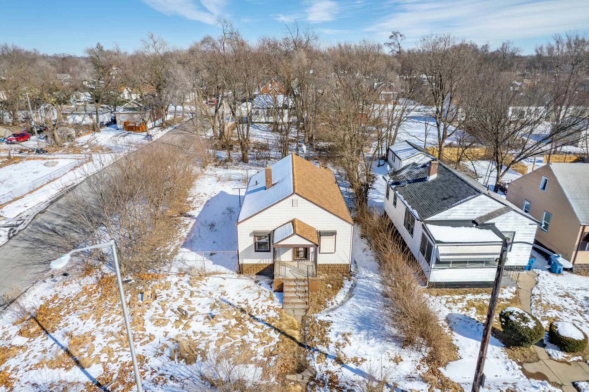 1707 Ellsworth Street Gary, IN 46404 - Photo 5 of 24 2048x1364