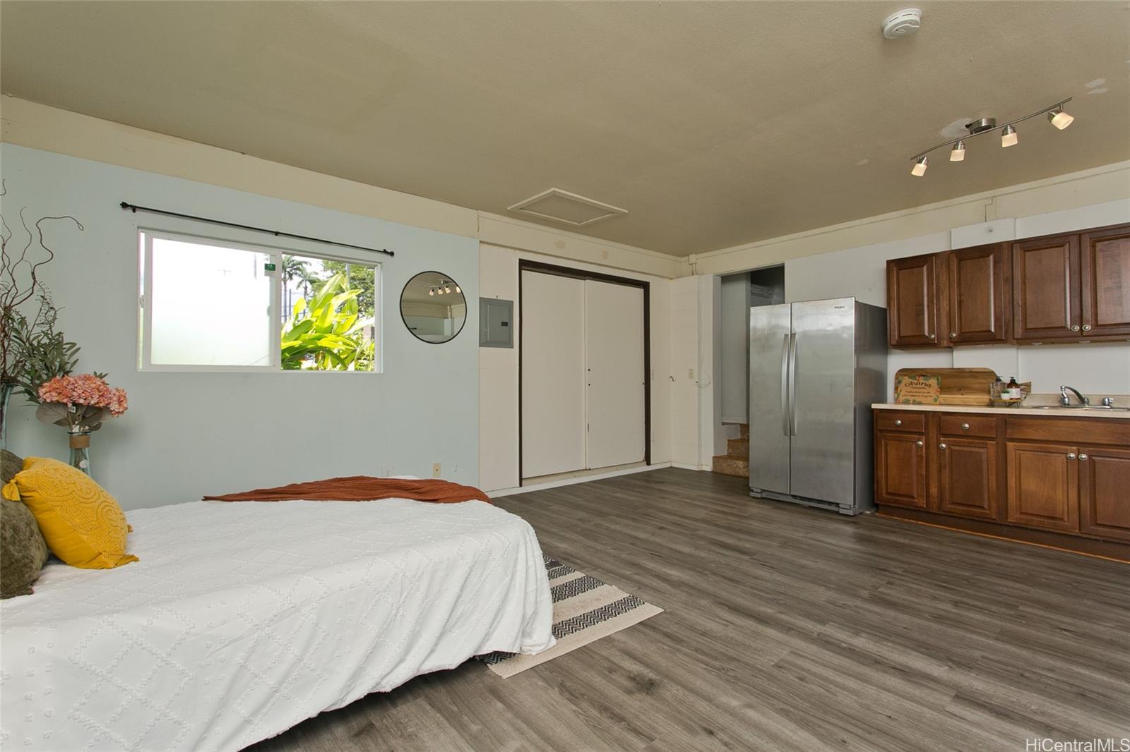 45-166 Lilipuna Road Kaneohe, HI 96744 - Photo 18 of 25 Ample room for living, work space or entertainment