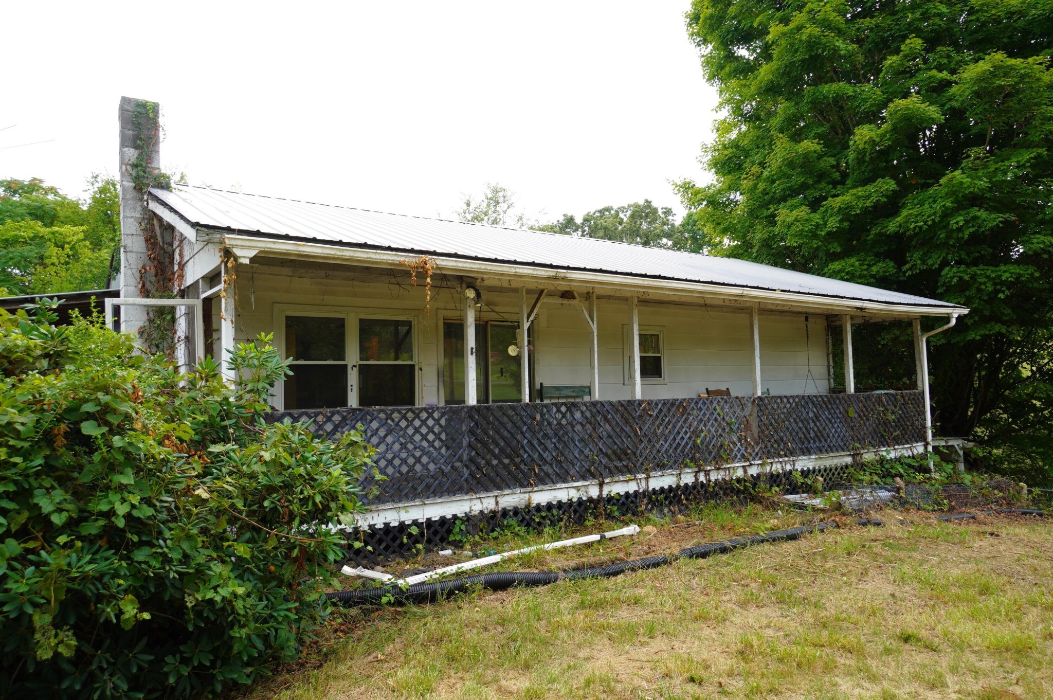 1271 Sager Road Dandridge, TN 37725 - Photo 28 of 41 Gallery Image 28