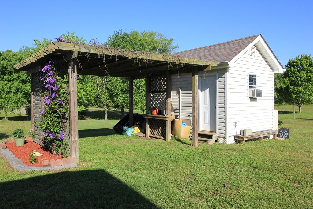 1415 Thatcher Road Soddy Daisy, TN 37379 - Photo 17 of 21 Workshop