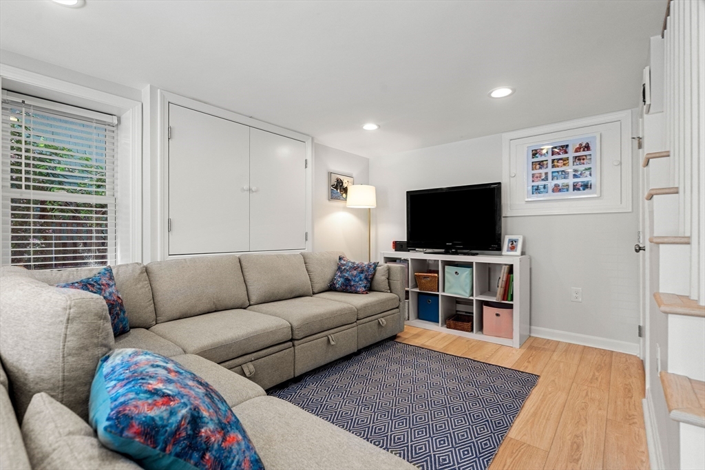 45 Evans Road Marblehead, MA 01945 - Photo 13 of 41 Gallery Image 13