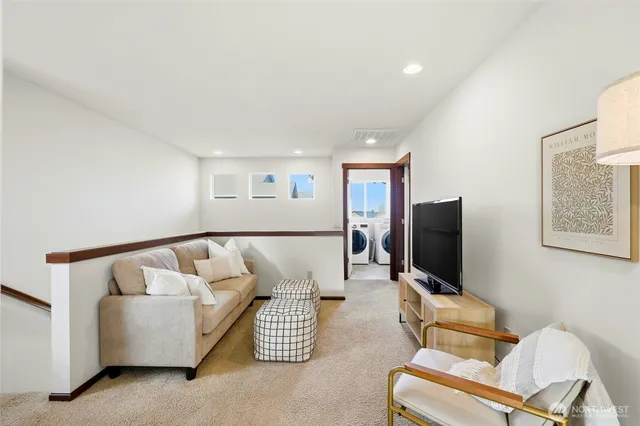 $879,995 | 20912 2nd Avenue West, Lynnwood, WA 98036