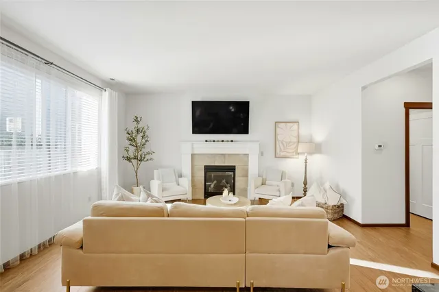 $879,995 | 20912 2nd Avenue West, Lynnwood, WA 98036