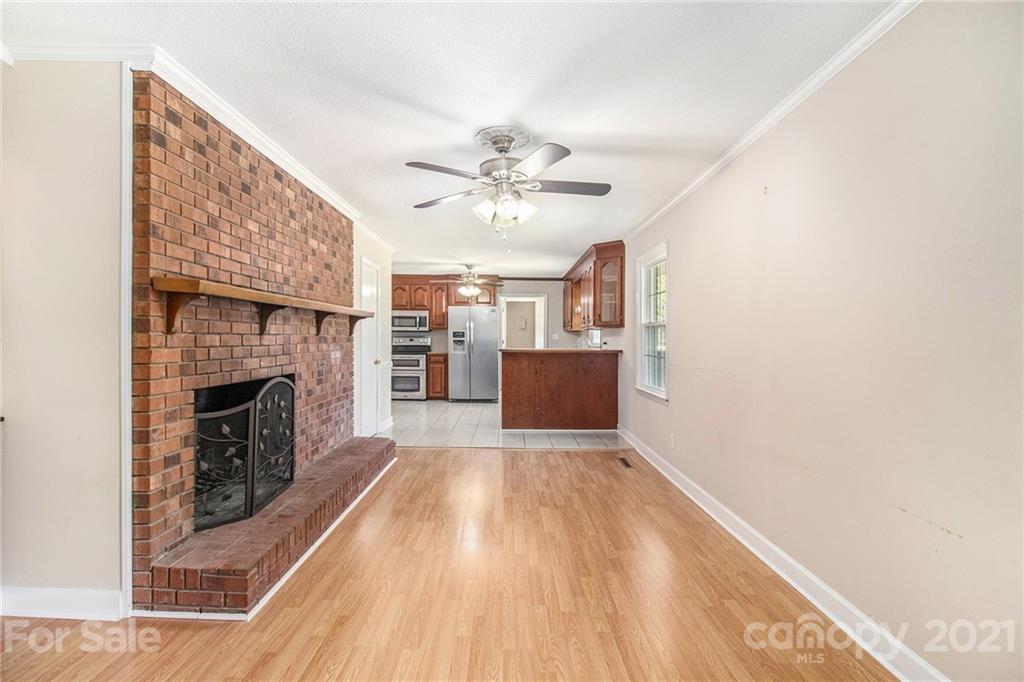 422 China Grove Road Kannapolis, NC 28083 - Photo 5 of 17 Gallery Image 5