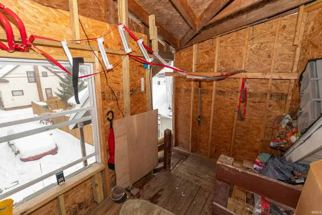 $157,000 | 506 West Battell Street, Mishawaka, IN 46545