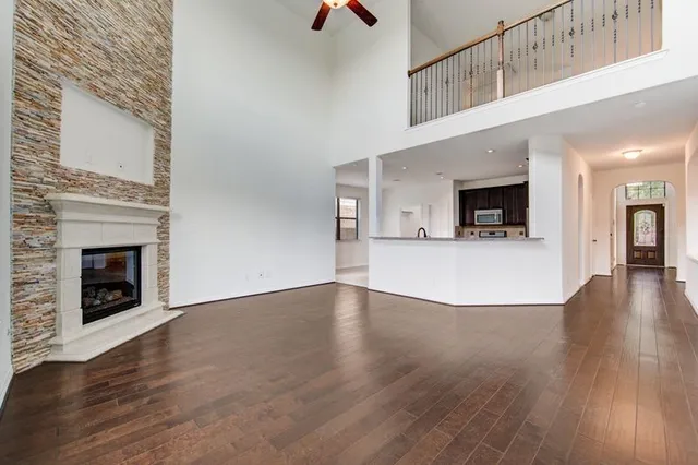 $2,750 | 9210 Monarch Mist Lane, Houston, TX 77070