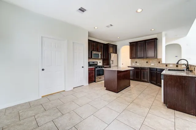 $2,750 | 9210 Monarch Mist Lane, Houston, TX 77070