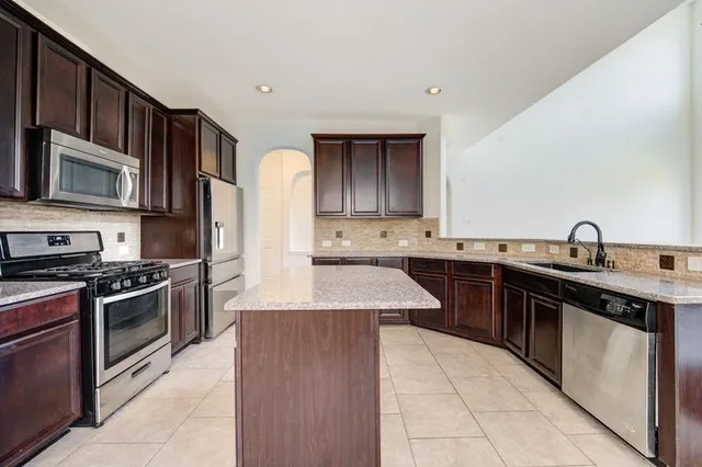 $2,750 | 9210 Monarch Mist Lane, Houston, TX 77070