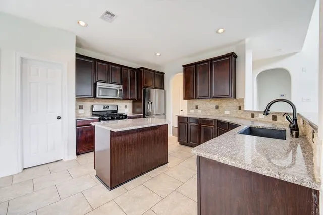 $2,750 | 9210 Monarch Mist Lane, Houston, TX 77070