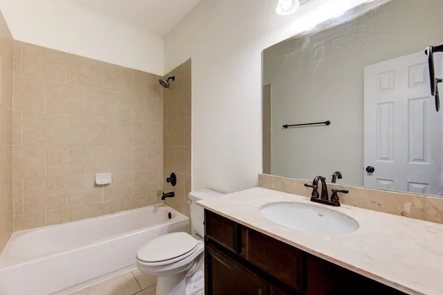 $2,750 | 9210 Monarch Mist Lane, Houston, TX 77070