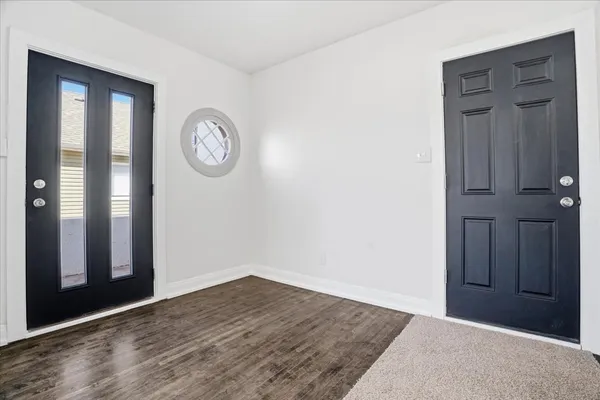 $684,500 | 297 East Lakeview Avenue, Round Lake Beach, IL 60073