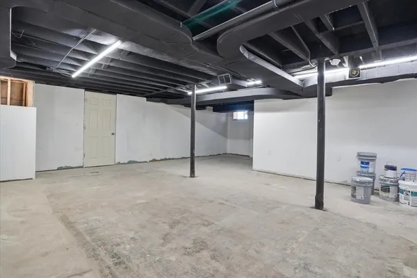 $684,500 | 297 East Lakeview Avenue, Round Lake Beach, IL 60073