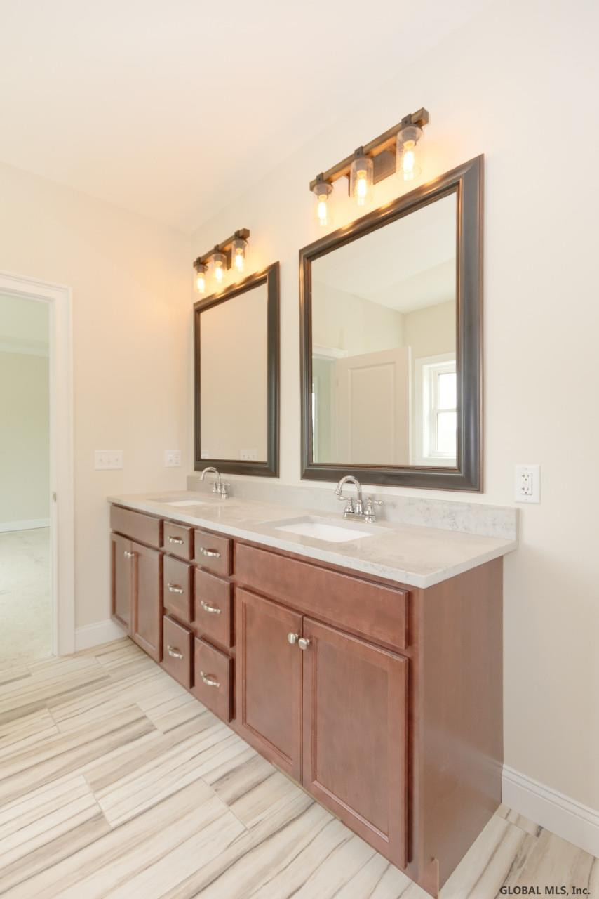 2804 West Old State Road Schenectady, NY 12303 - Photo 7 of 7 Photo 10