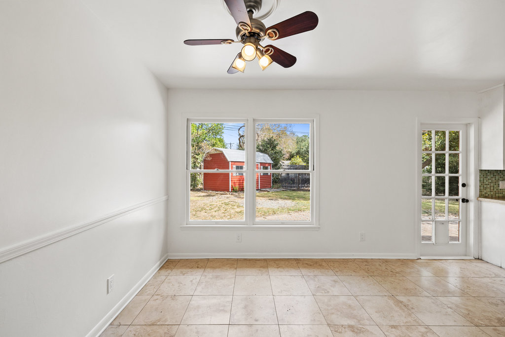 1502 Ridgehaven Drive Austin, TX 78723 - Photo 34 of 34 a view of an empty room with a window