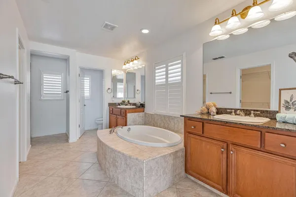 $910,000 | 202 West Fauna Avenue, Mountain House, CA 95391