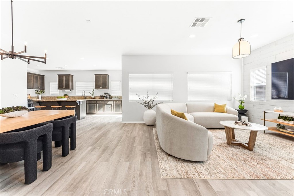 205 Windsor Grey Way Fallbrook, CA 92028 - Photo 5 of 43 Fabulous open concept