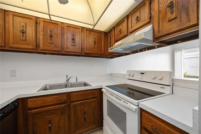 $1,495 | 4001 South Beneva Road, Unit 116, Sarasota, FL 34233