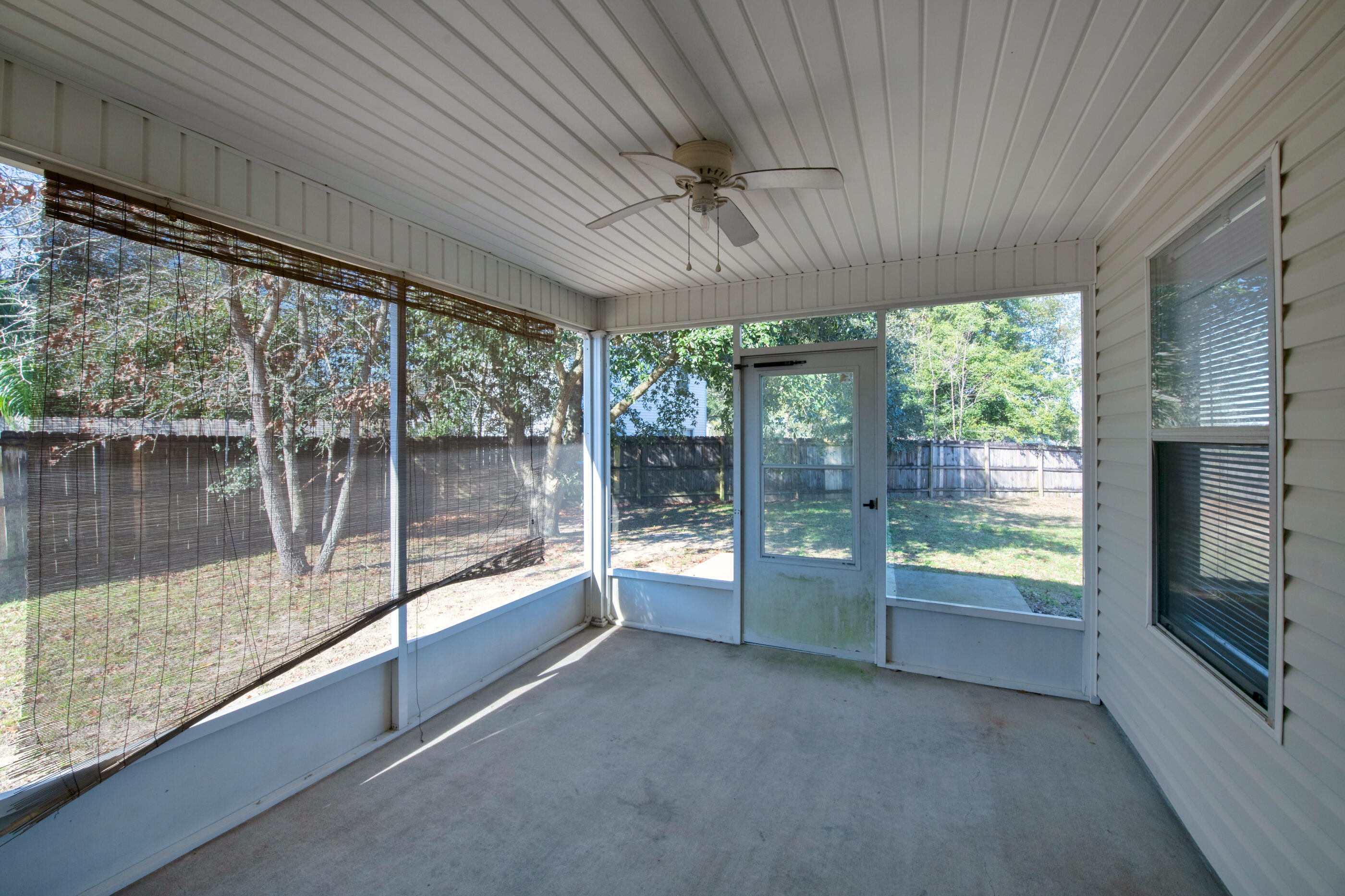 110 Sandstone Trail Crestview, FL 32539 - Photo 21 of 25 a view of a room with window and pool table
