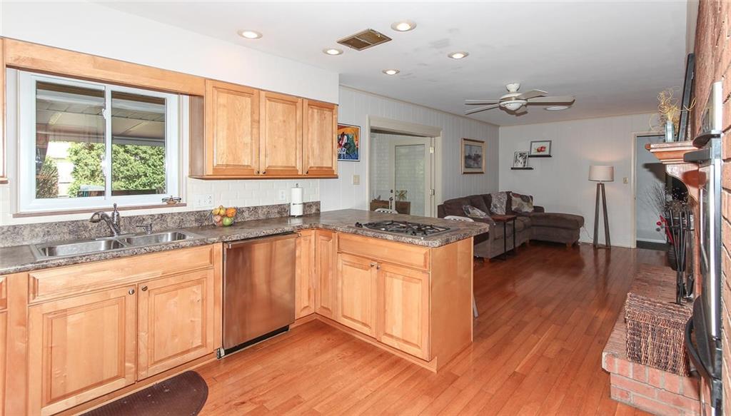 6350 Bramshaw Road Indianapolis, IN 46220 - Photo 9 of 24