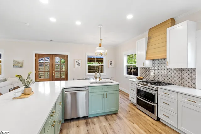 $719,000 | 5 Winn Street, Greenville, SC 29601